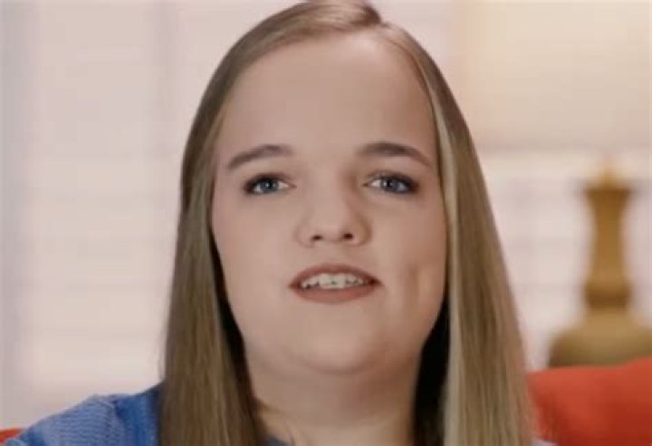 7 Little Johnstons Recap 06/13/23: Season 13 Episode 9 “Trent’s Yule Log”
