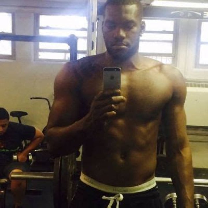 Aaron Gamble- Wiki, Age, Ethnicity, Wife, Height, Net Worth, Career (Biographygist)