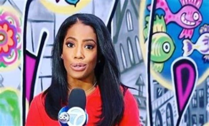 ABC7’s Candace Mccowan; Salary, Education, Facts, Family, Married