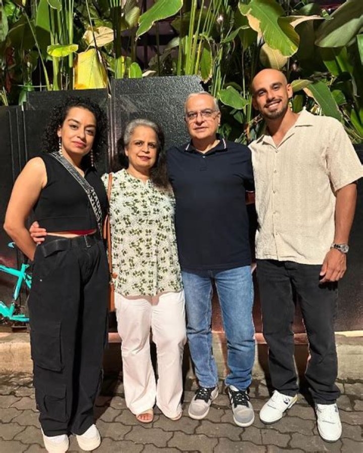 Abhinav Manohar- Net Worth, Age, Ethnicity, Girlfriend, Height, Career