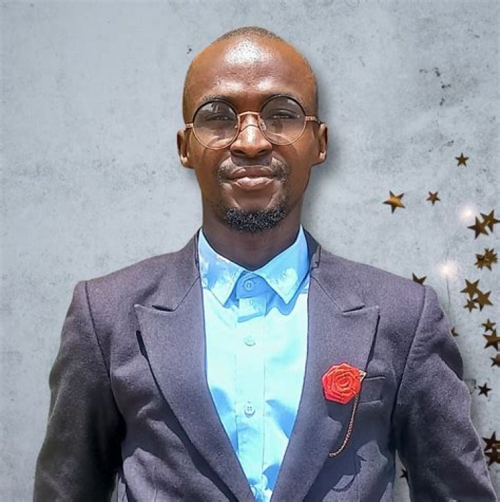 Abou Ex Femme Photo Archives