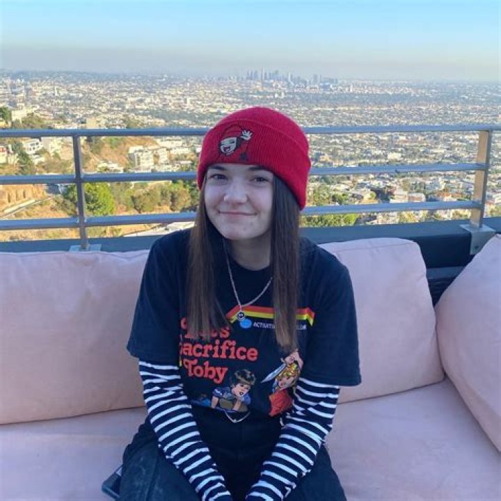 Aimsey ‘Twitch’ Age, Height, Wikipedia, Instagram, Girlfriend, Net Worth
