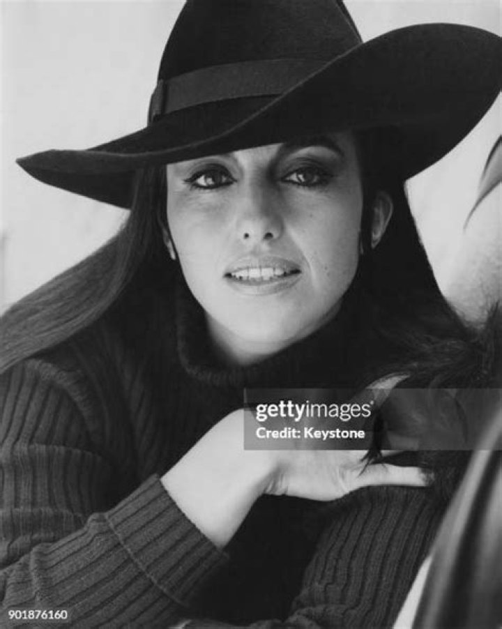 Albina Du Boisrouvray Jeune