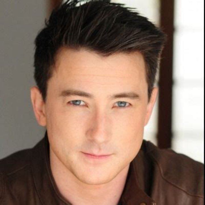 Alex Frost- Wiki, Age, Height, Net Worth, Girlfriend, Ethnicity