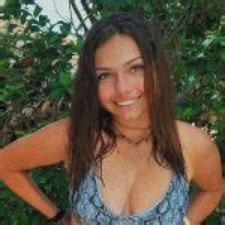 Alexa Pano Parents, Family, Boyfriend, Net Worth & Facts