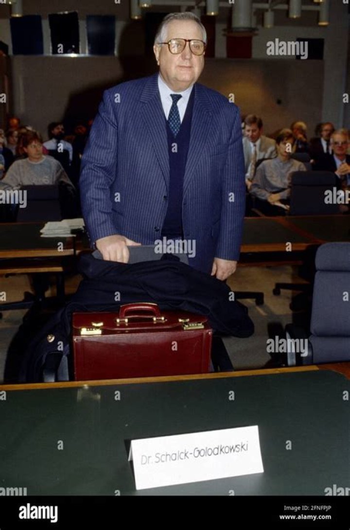 Alexander Schalck-Golodkowski Fortune