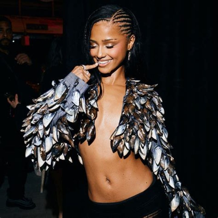 Amina Blue Bio, Height, Ethnicity, Dating, Boyfriend, Wiki