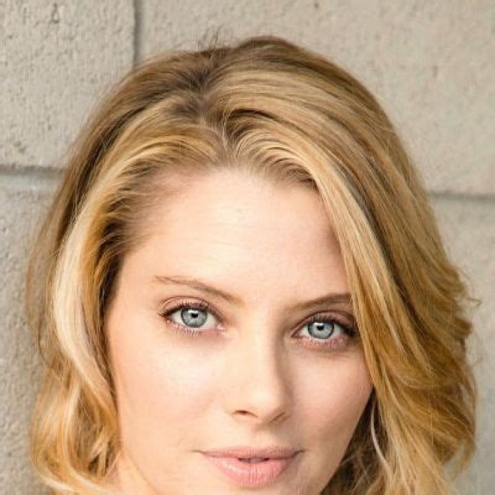 April Michelle Bowlby- Wiki, Age, Ethnicity, Husband, Height, Net Worth