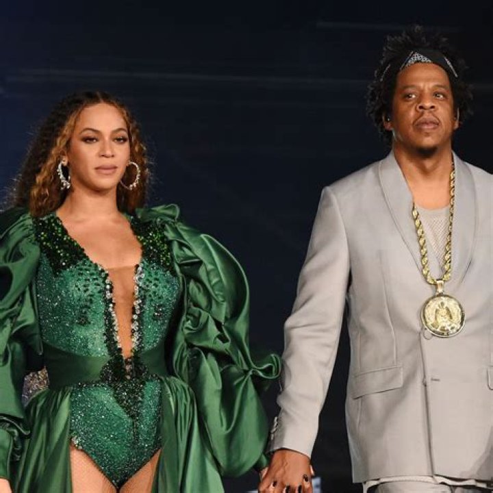 Beyoncé And Jay-Z Add More Dates To Their "On The Run ll" Tour