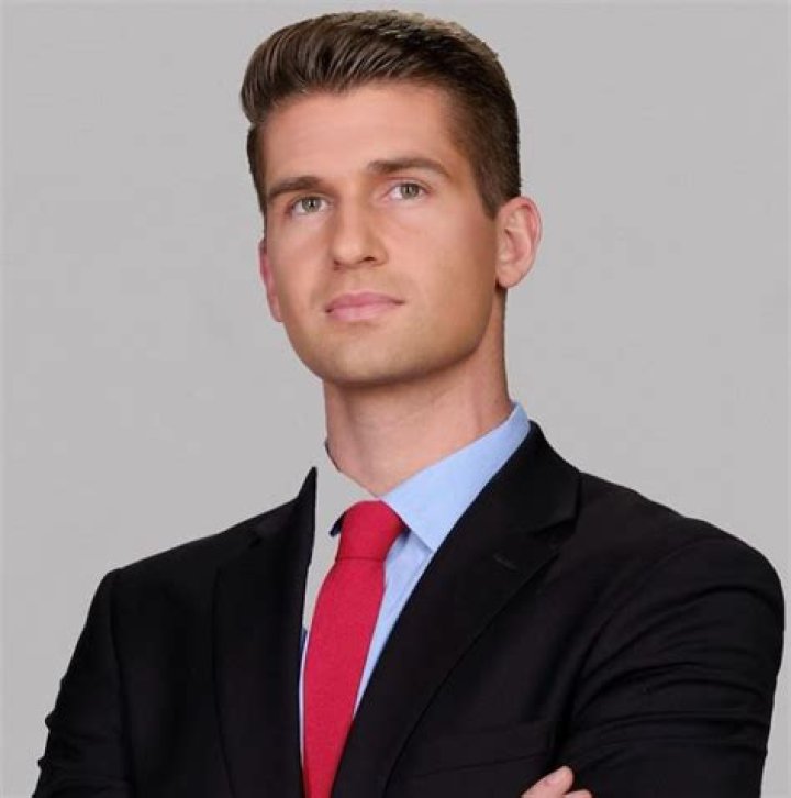 Bill Melugin; Model, Wife, Age, Bio, Birthday, Fox News, Education