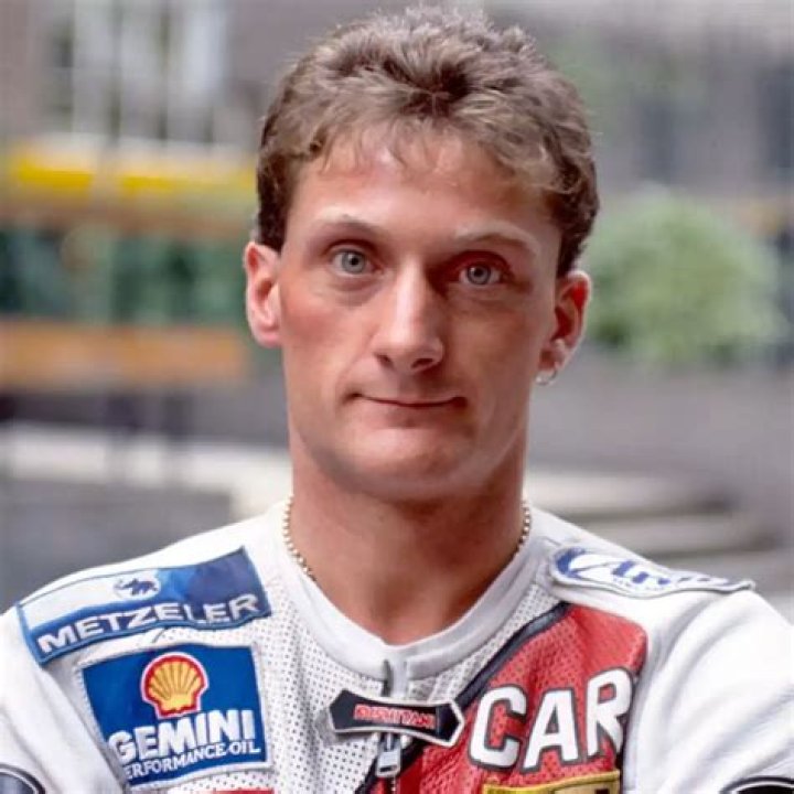 Carl Fogarty Biography: Net Worth, Age, Daughter, Wife, Children, Race Number, Family
