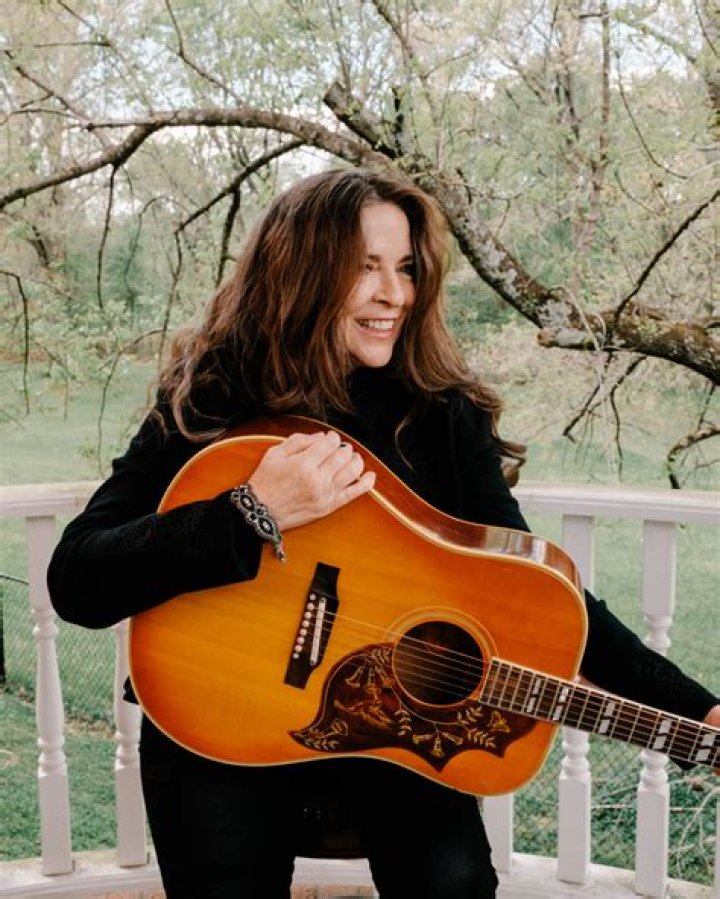 Carlene Carter Net Worth, Age, Height, Bio, Birthday, Wiki!