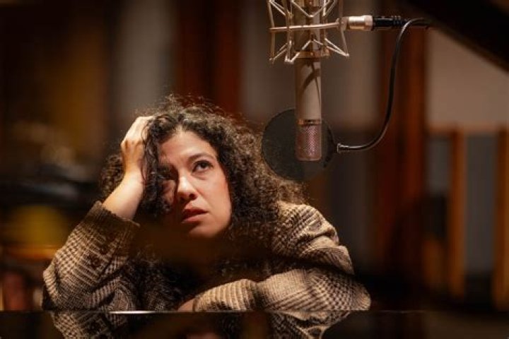 Casii Stephan Releases Heartfelt "A Song for You" 