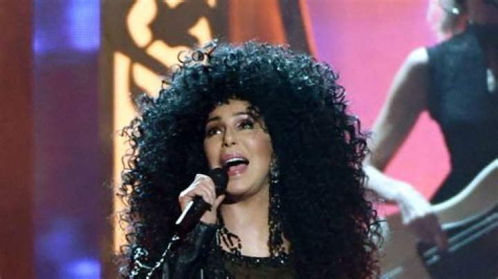 Cher announces Broadway musical based on her life to be expected in 2018