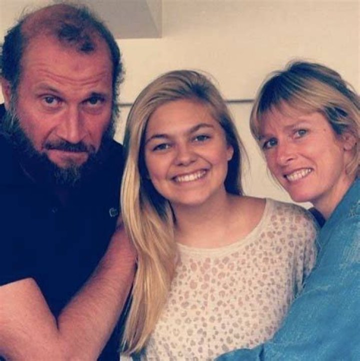 Comment Louane A Perdu Ses Parents