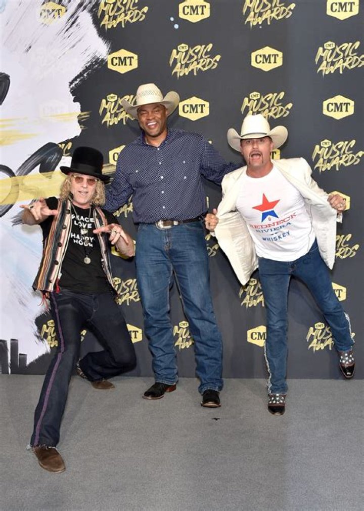 Cowboy Troy Net Worth, Age, Height, Bio, Birthday, Wiki!