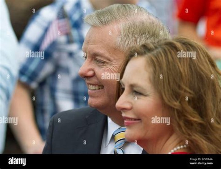 Darline Graham Nordone » Age, Net Worth, Family, Bio, News