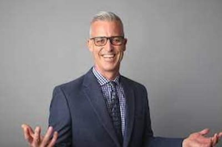 Daron Sutton- Wiki, Age, Height, Net Worth, Wife, Marriage