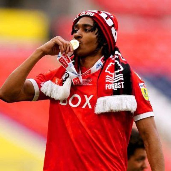 Djed Spence- Bio, Age, Height, Net Worth, Career, Girlfriend