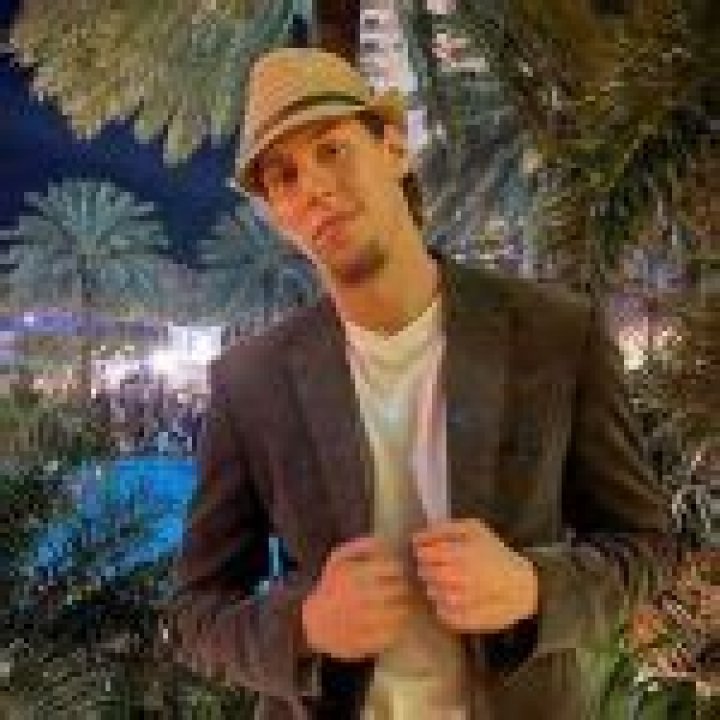 Does Kelly Olynyk Have A Wife? His Family, Ethnicity, Contract & Facts