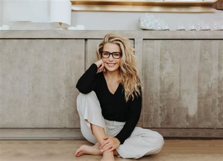 Dr. Shannon Curry Biography: Age, Spouse, Children, Instagram, Net Worth, Parents, Height