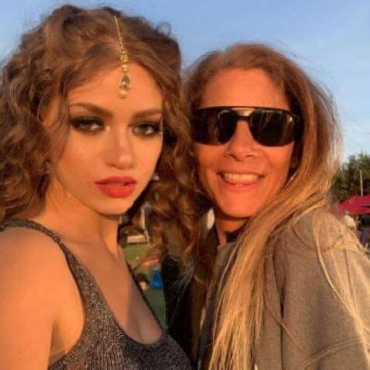 Dytto- All About Famous American Dancer