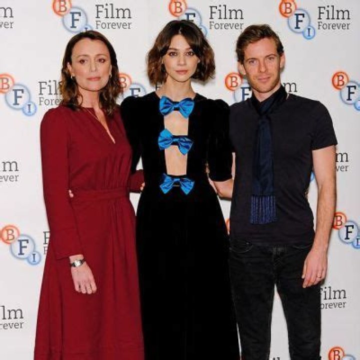 Emma Appleton- Wiki, Age, Height, Net Worth, Boyfriend, Ethnicity, Career