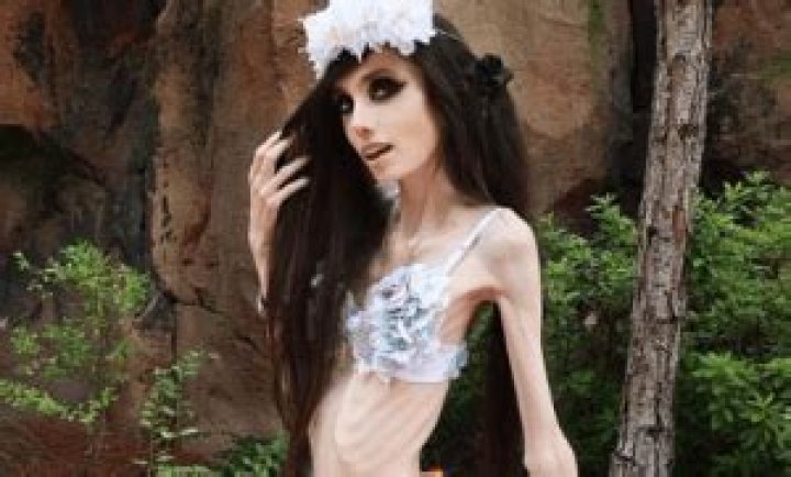 Eugenia Cooney Biography: Age, Height, Net Worth, Boyfriend, YouTube, Instagram, Eating Disorder