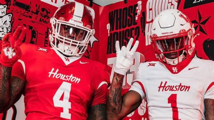 Fame | Houston Cougars football net worth and salary income estimation Apr, 2024