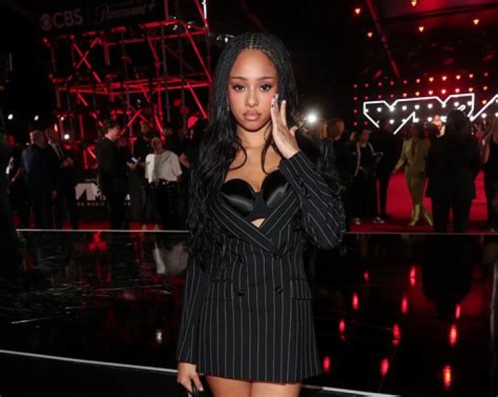 Fame | Jan Manon net worth and salary income estimation Apr, 2024