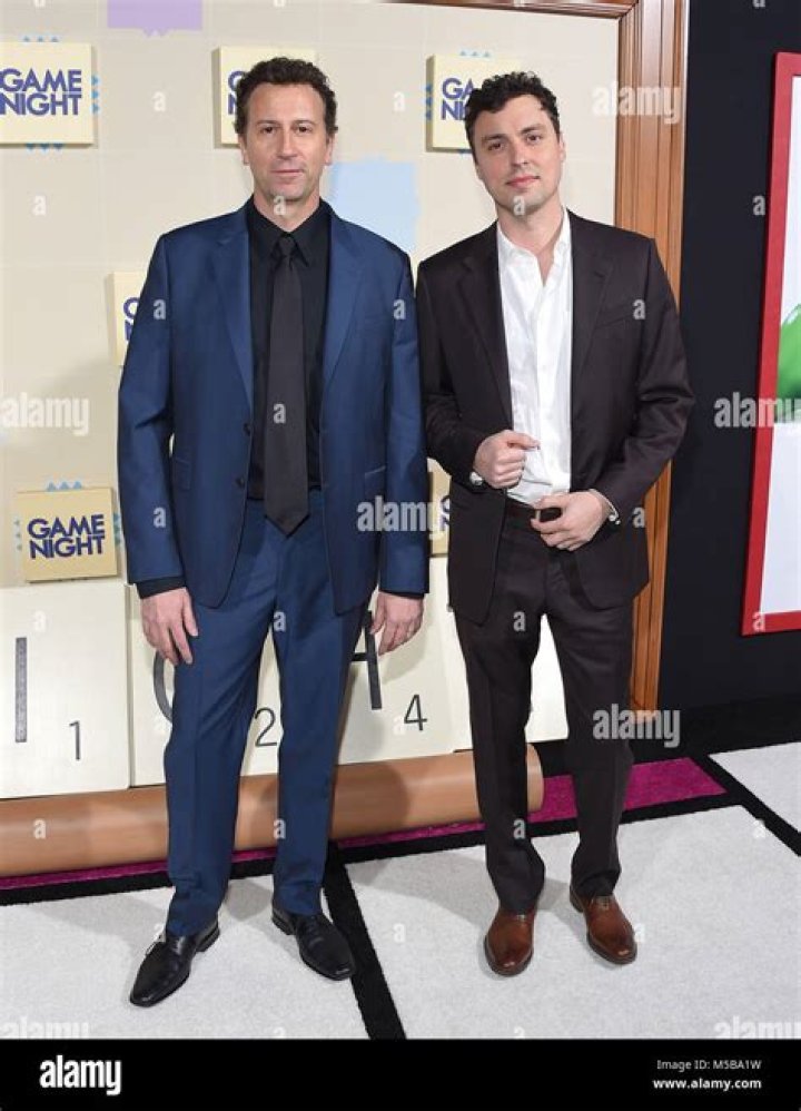 Fame | Jonathan Goldstein (actor) net worth and salary income estimation Jan, 2024