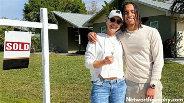 Fame | Mikel Welch net worth and salary income estimation Jan, 2024