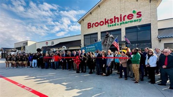 Fame | Suzy Brookshire net worth and salary income estimation Jan, 2024