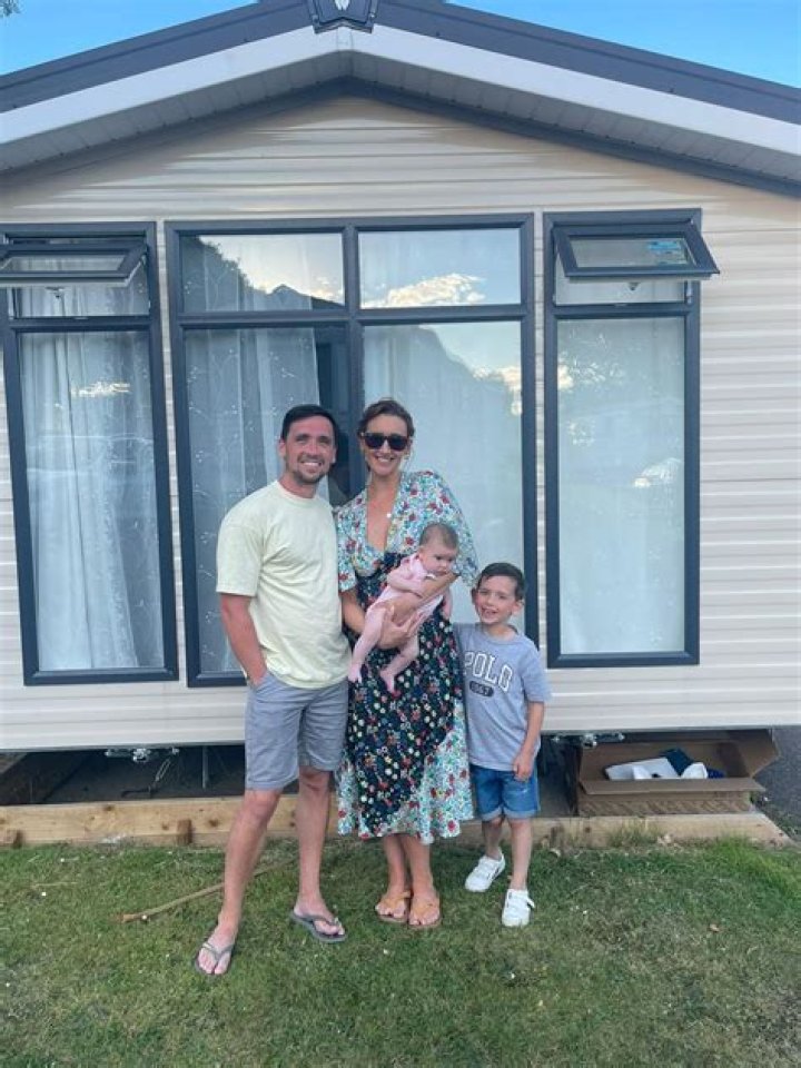 Fame | Tom Pitfield net worth and salary income estimation Apr, 2024