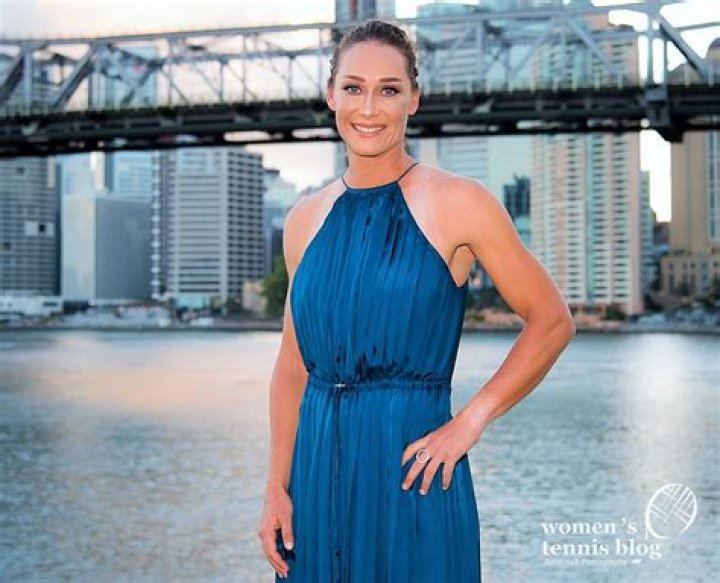 How Much Is Samantha Stosur Net Worth?