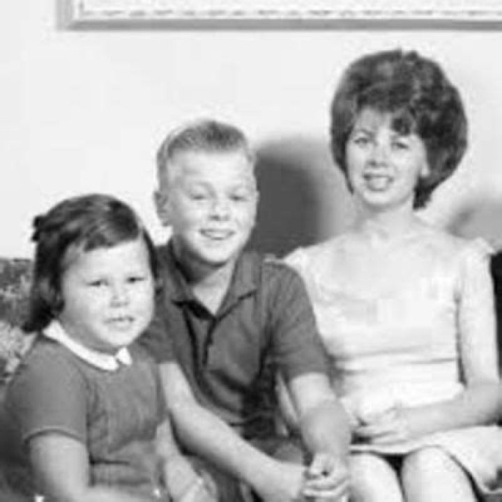 How Rich Is Anne Terzian?