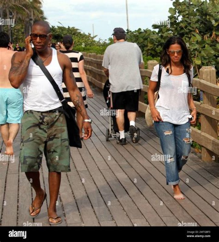 Javi Puado Díaz’s Girlfriend: Who is Javi Puado Díaz Dating?