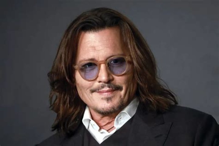 Johnny Depp Biography: Age, Songs, Net Worth, Movies, Wife, Instagram, Daughter, Accent, News, Wikipedia, Girlfriends