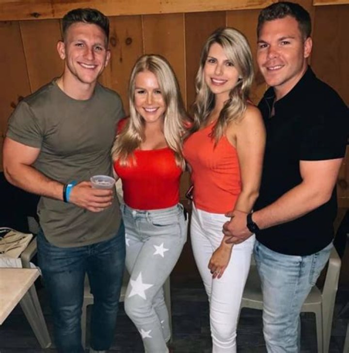 Julie Snook Age, Height, Wikipedia, Instagram, Husband, Net Worth