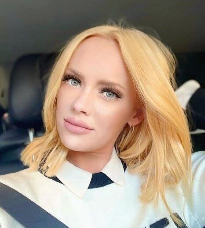 Kathryn Dennis Height, Weight, Age, Measurements, Net Worth, Facts