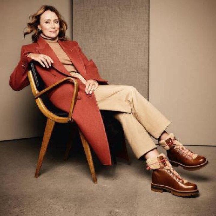 
Keeley Hawes Says Concentrating On The Children Makes Divorce Work	