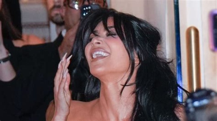 Kim Kardashian Laughing At Beyonce’s Un-retouched Photos, Calls Them Ugly?