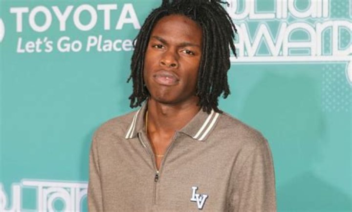 Know About Daniel Caesar; Best Part, Net Worth, Tour, Girlfriend, Album