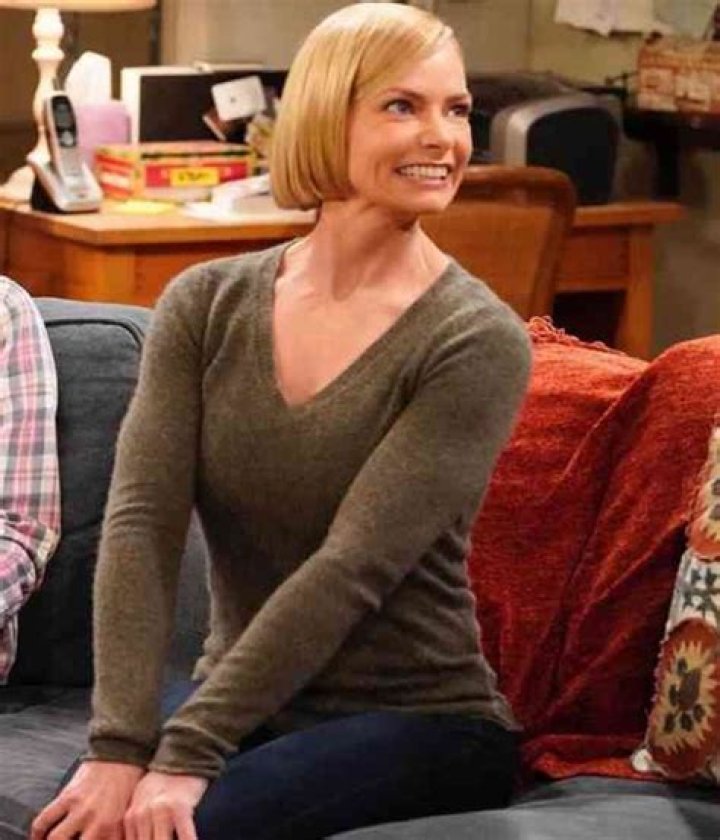 Know About Jaime Pressly; Husband, Kids, Family, Movies, Facts