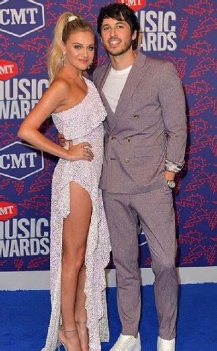 Know About Kelsea Ballerini; Songs, Age, Wedding, Husband, Net Worth