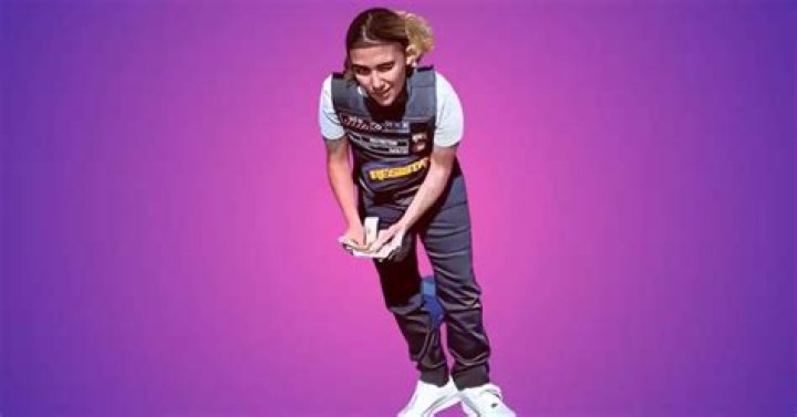 Laura Najm Net Worth, Job, Twitter, Instagram, Age, Girlfriend, Height, Birthday, Family | Laura Najm Bio