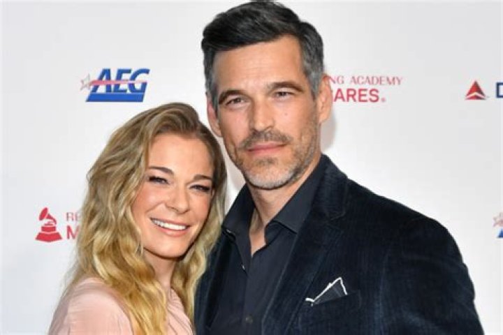 LeAnn Rimes- Bio, Age, Height, Net Worth, Husband, Marriage