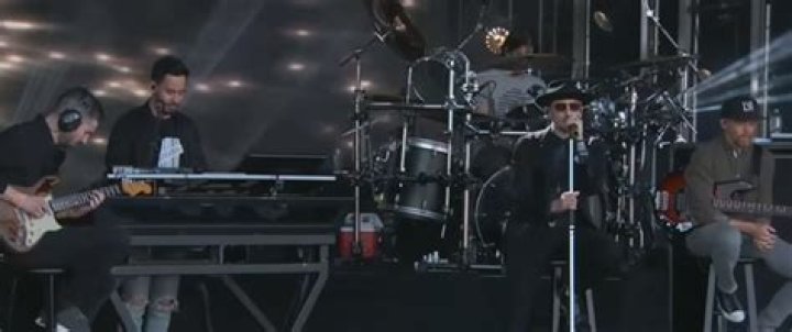 Linkin Park Dedicate 'Kimmel' Performance To Chris Cornell