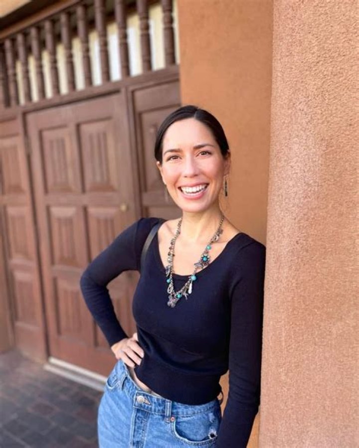 Manuel Carrasco- Wiki, Age, Height, Net Worth, Wife, Ethnicity