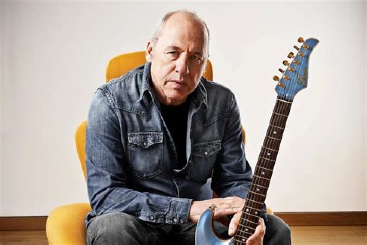 Mark Knopfler net worth, income and estimated earnings of Youtuber channel